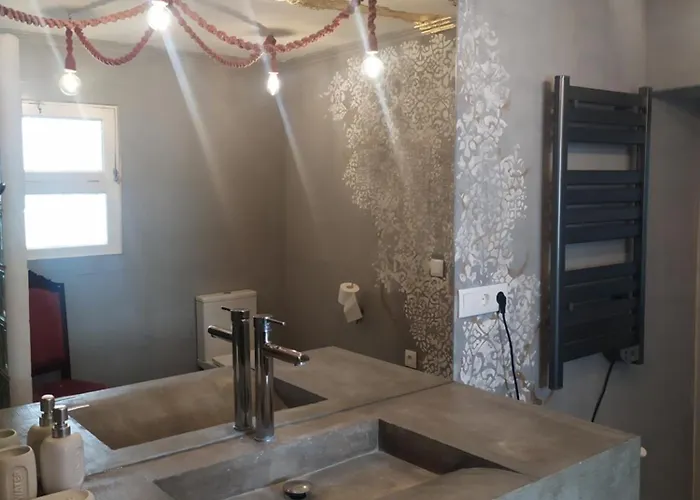 Avo Da Rosa 1 * Ribeira Quente